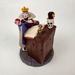 VTG - Lil Classics Disney Store Evil Queen From Snow White & 7 Dwarfs 4" Figure